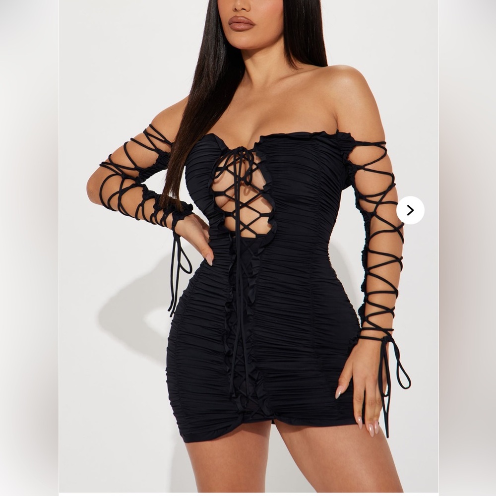 Fashion Nova Black Ruched Tie Front Bodycon Dress